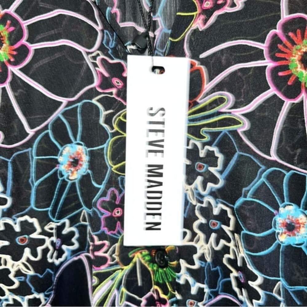 NWT Steve Madden Cameila Black Sheer Floral Button Blouse - Picture 3 of 6